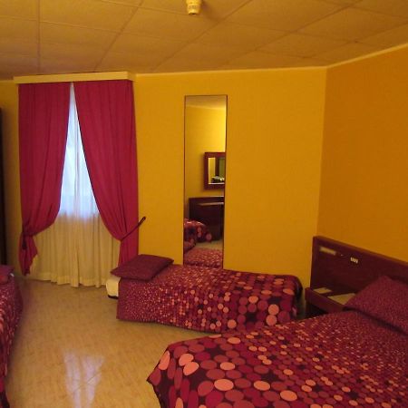 B&B The Sun Swimming & Pool Torino Esterno foto