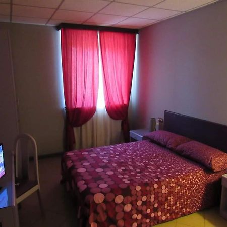 B&B The Sun Swimming & Pool Torino Esterno foto