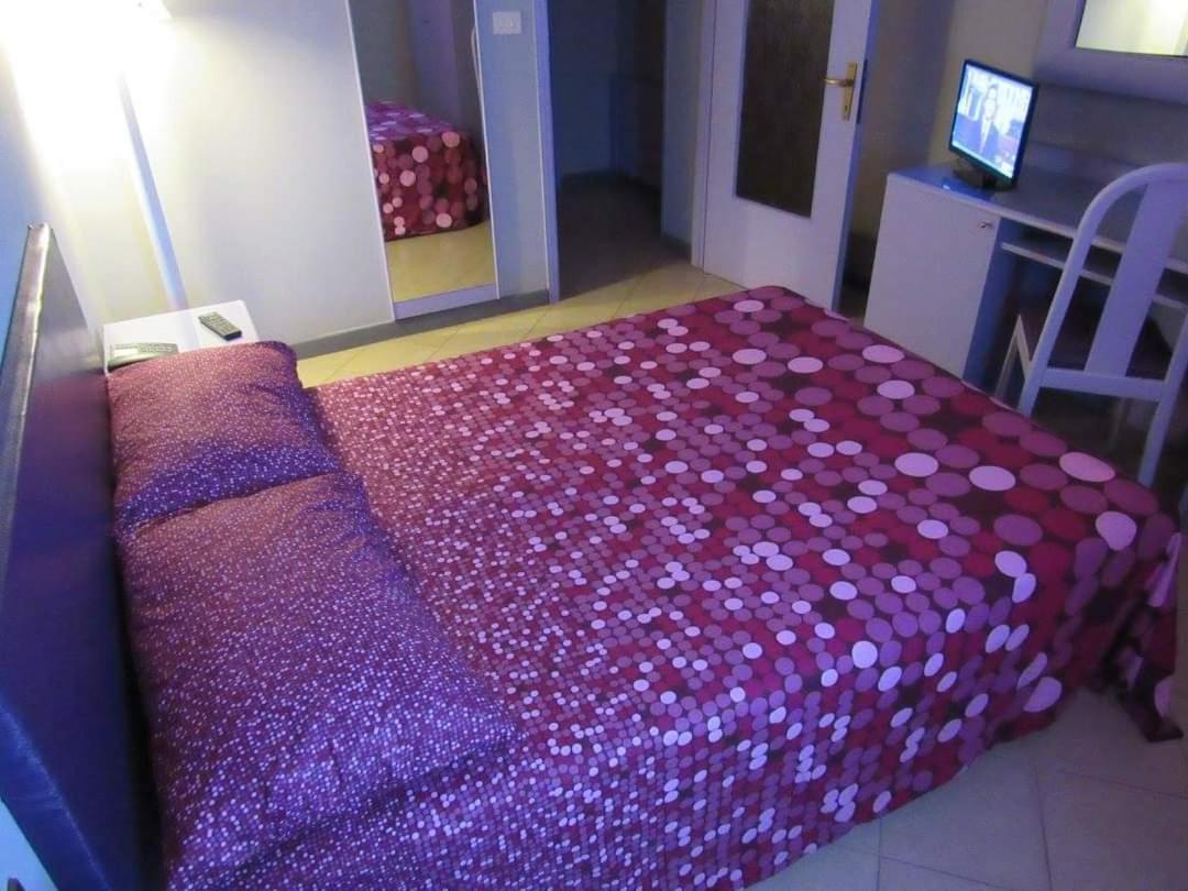 B&B The Sun Swimming & Pool Torino Esterno foto