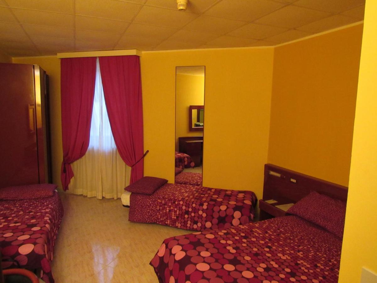 B&B The Sun Swimming & Pool Torino Esterno foto
