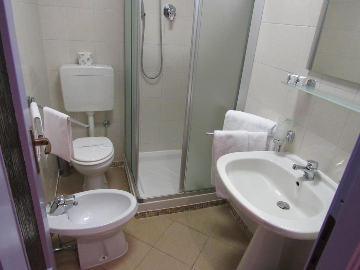 B&B The Sun Swimming & Pool Torino Esterno foto