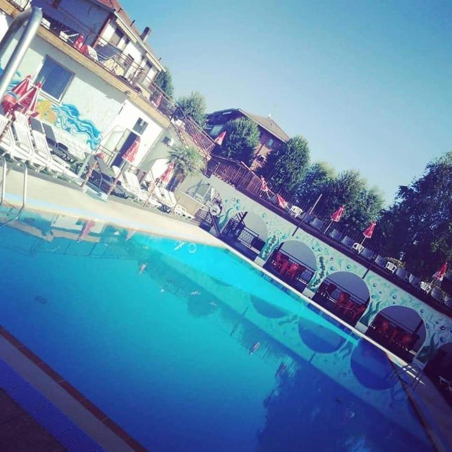 B&B The Sun Swimming & Pool Torino Esterno foto